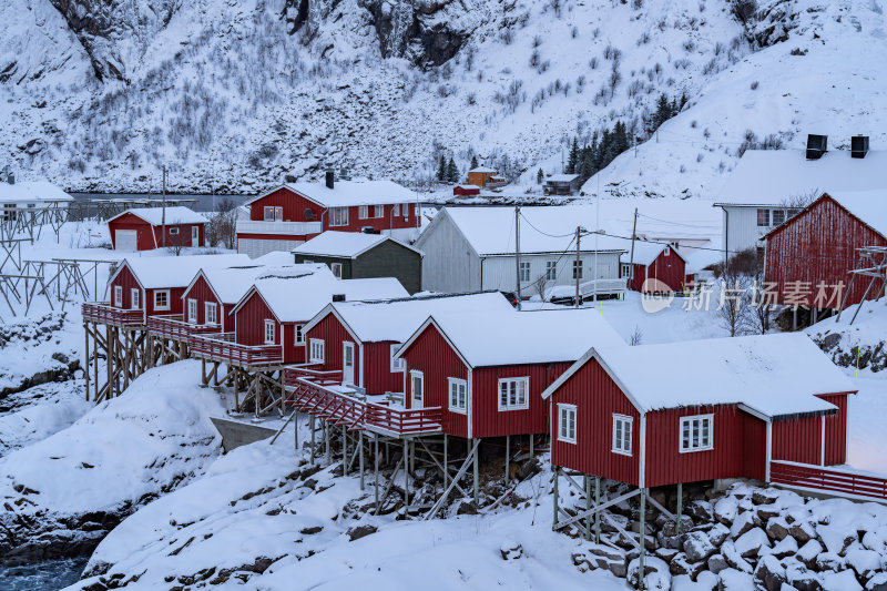 挪威罗弗敦群岛北极圈雷纳冬季雪景渔船风光