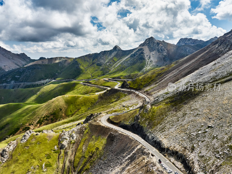 新疆伊犁伊昭公路自然美景