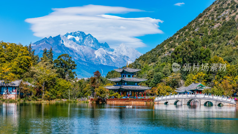 丽江古城黑龙潭景