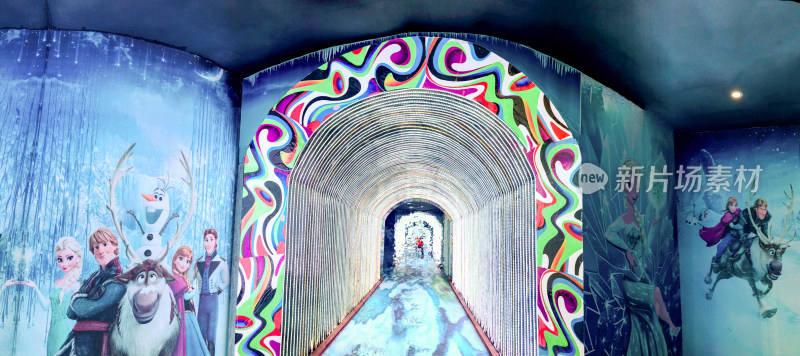游乐园灯光隧道
