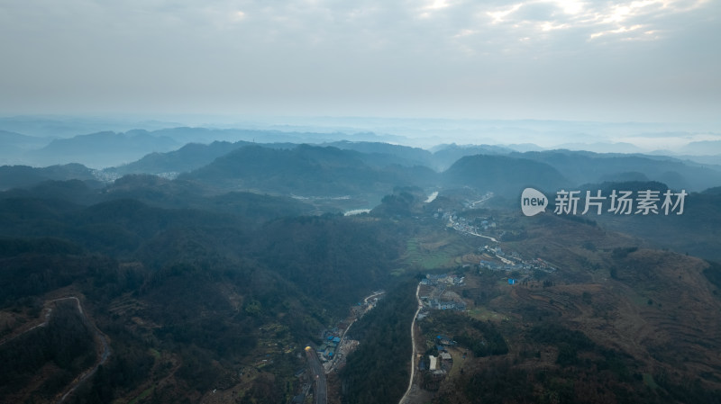 湘西吉首大山晨雾航拍