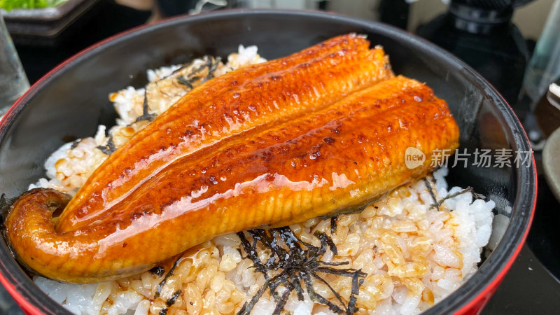 鳗鱼盖饭特写