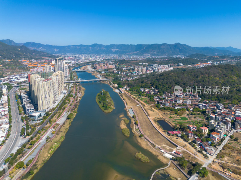 仙游城区有河流穿过的风光鸟瞰全景