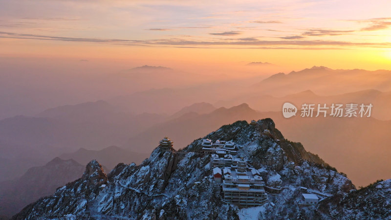 河南洛阳老君山雪景