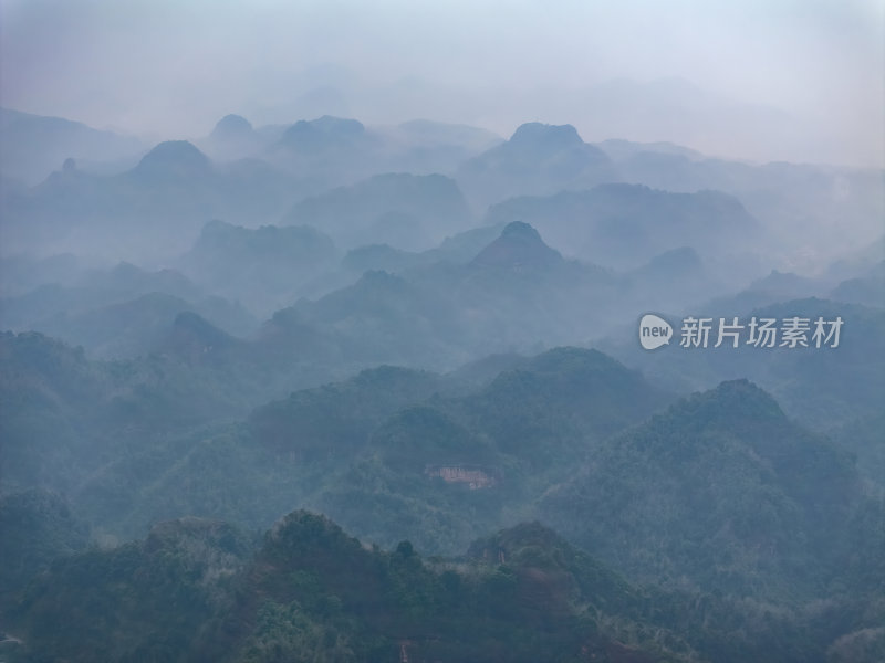 湖南郴州晨雾高椅岭山峰山峦漫步航拍