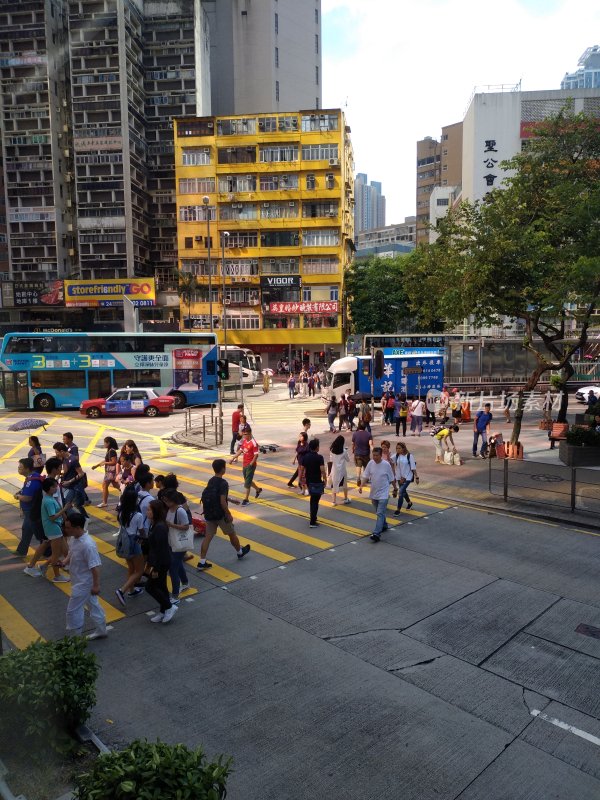 香港18年的夏天街景