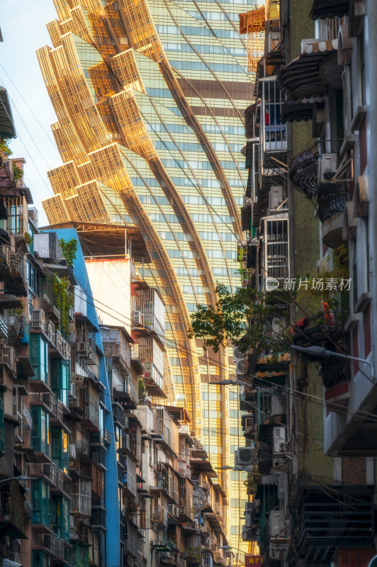 中国澳门地标建筑新葡京街道看去城市风光