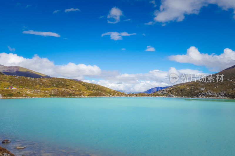 西藏山南山水自然风景