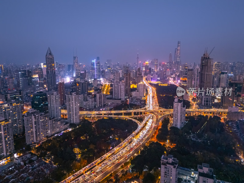 航拍上海市区夜色美景