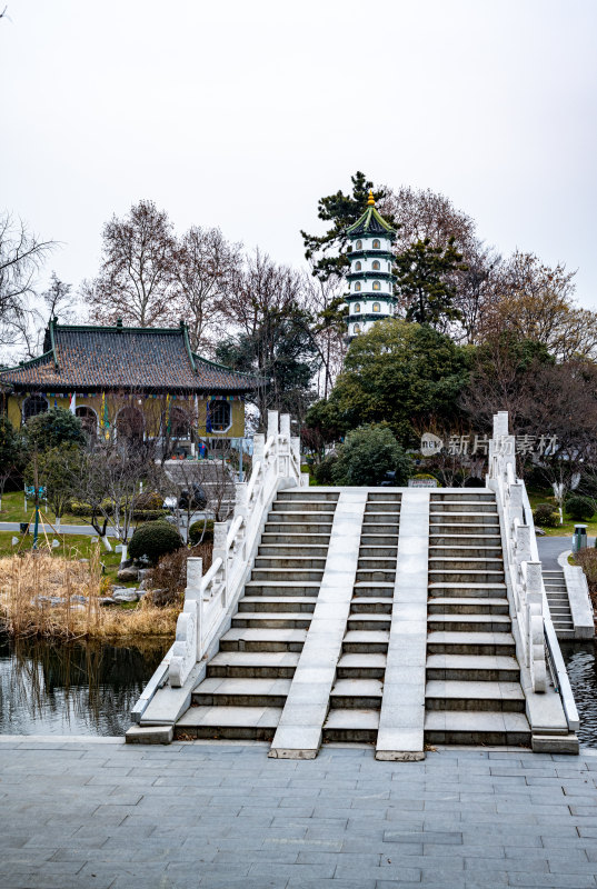 南京玄武湖诺那塔白塔