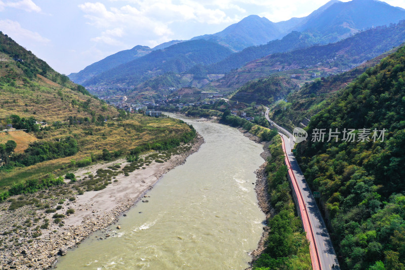 怒江大峡谷 泸水市六库