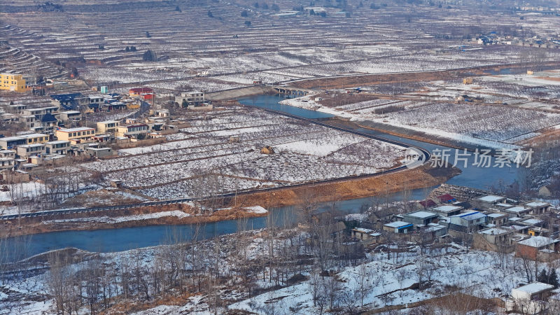 山城街道山村雪景