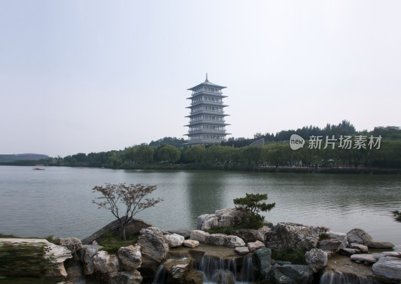 陕西西安浐灞新区公园唐代中国风长安塔建筑