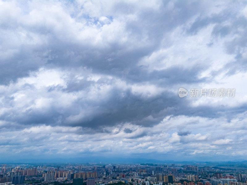 广西玉林天空白云风光航拍图