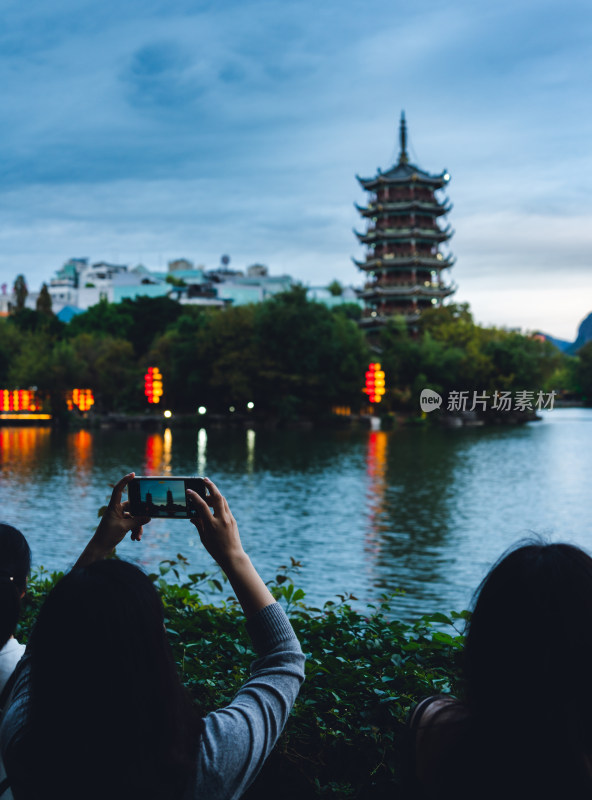 桂林日月双塔景区