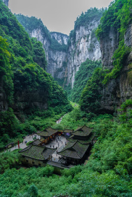 重庆武隆天坑天生三桥