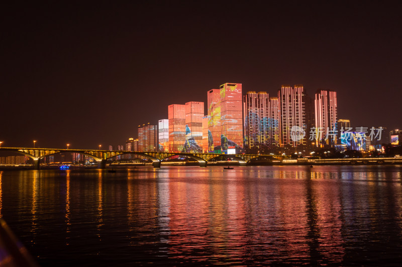 长沙市湘江夜景地标建筑灯光秀