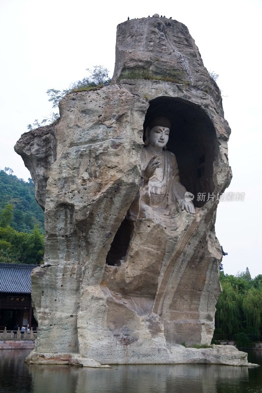 浙江绍兴鲁镇柯岩鉴湖