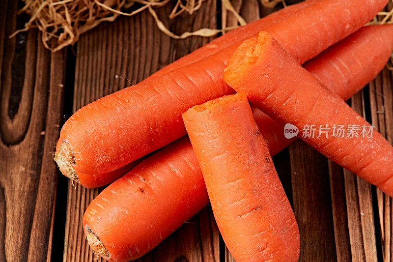 新鲜采摘有机蔬菜胡萝卜
