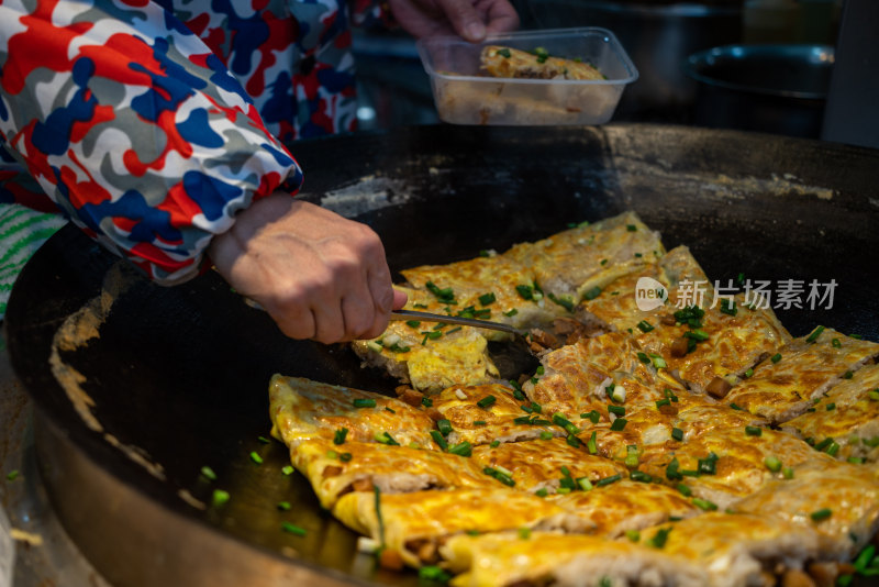 湖北武汉著名小吃三鲜豆皮