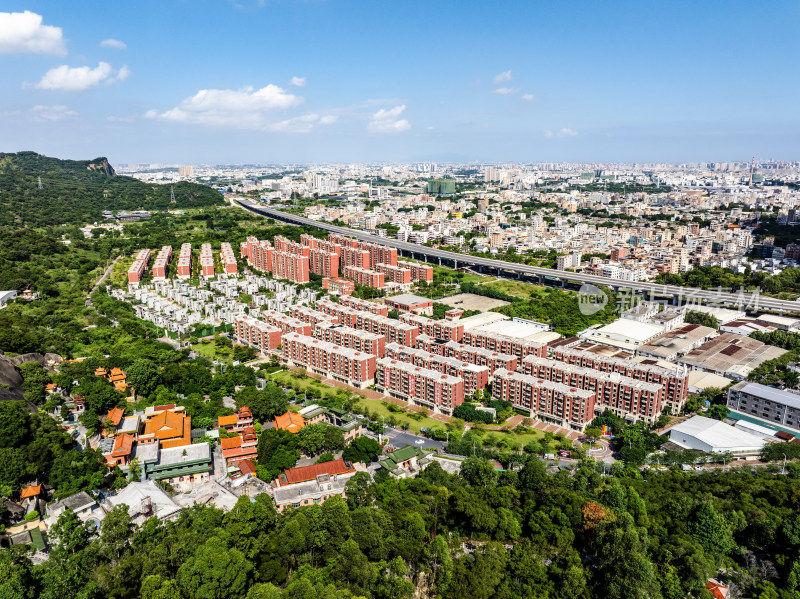 中国广东省汕头市金平区龙泉岩寺庙群