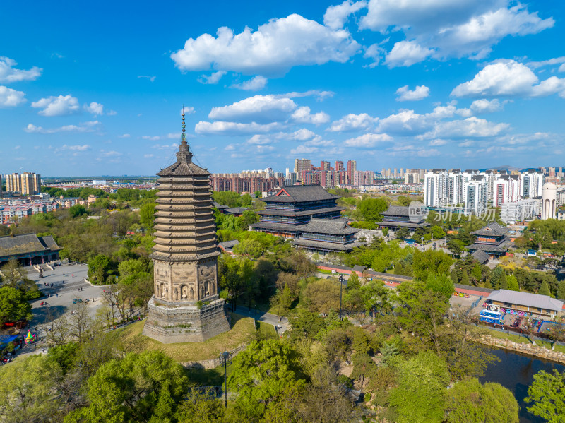 辽宁辽阳城市风景航拍广佑寺与辽阳白塔