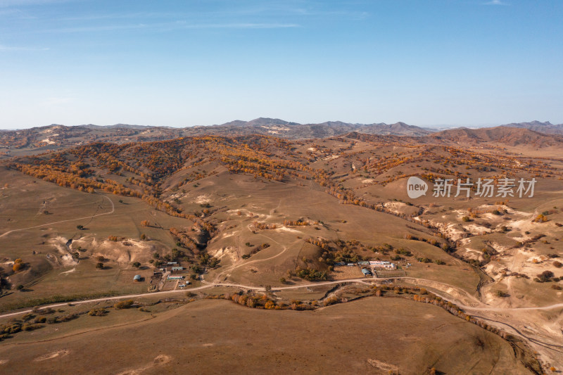 航拍乌兰布统景区秋季坝上草原河流风光