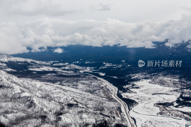 冬天的落基山脉自然美景