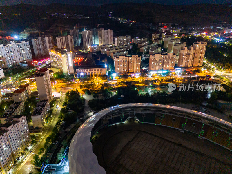 甘肃定西城市夜景交通航拍图