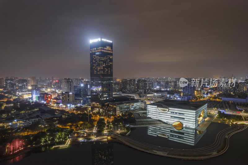 上海保利大剧院夜景航拍