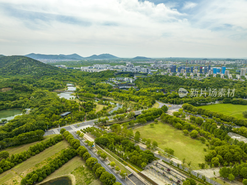 清晨蓝天白云苏州高新区，苏州科技城