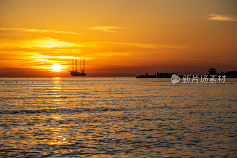 山东烟台蓬莱阁八仙过海景区海上日出景观