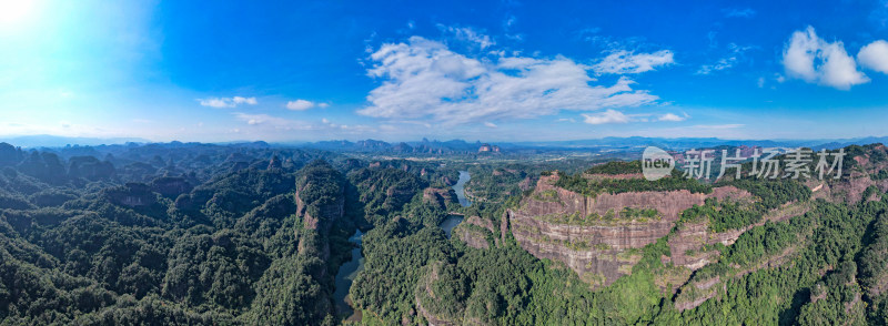 广东韶关丹霞山景区丹霞地貌航拍全景图