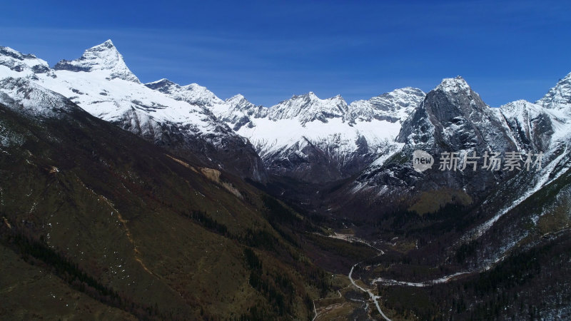 四川四姑娘山雪山航拍