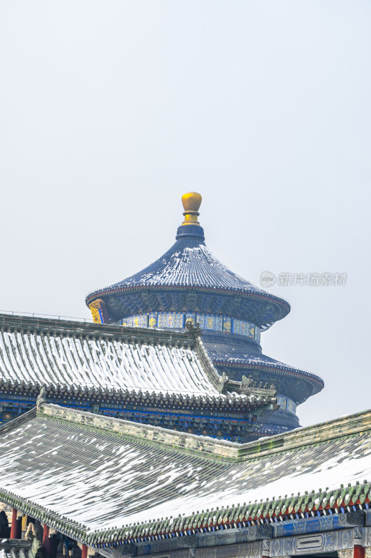 天坛古建筑屋顶雪景