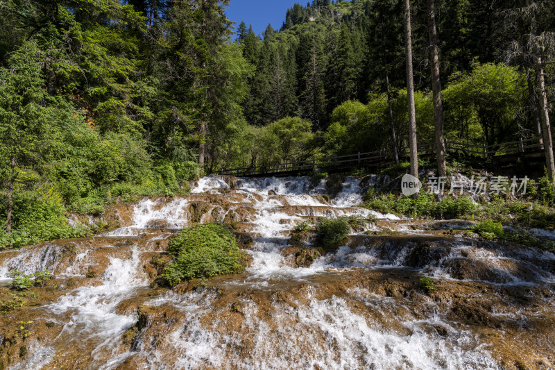 松潘县牟尼沟景区扎嘎瀑布山水风光