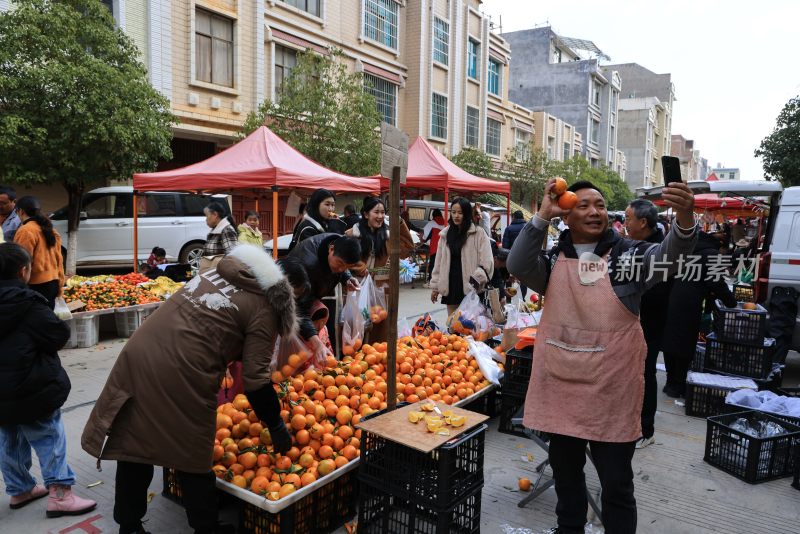 赶大集 购年货 迎新春