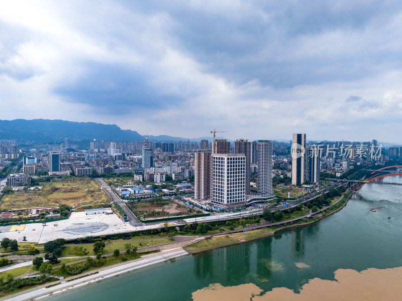 宜宾长江河流城市风光航拍图