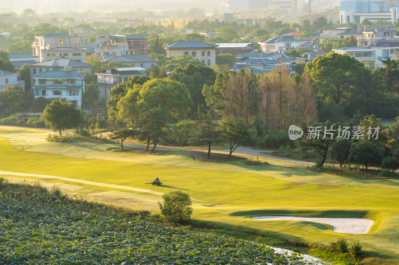 武汉城市里的金银湖国际高尔夫球场