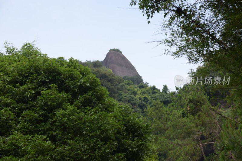 广东韶关：丹霞山阳元石景区