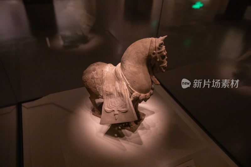 北京国家博物馆展览古董文物