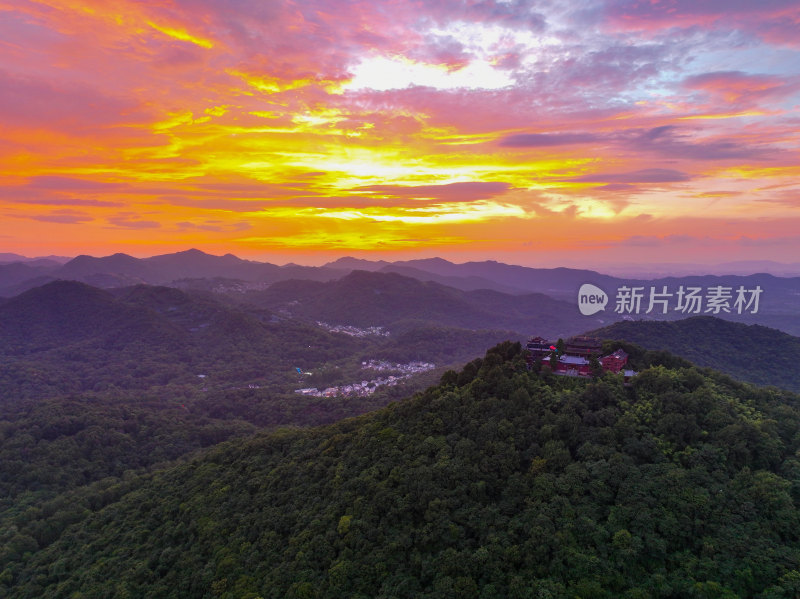 日落下的杭州西湖晚霞航拍