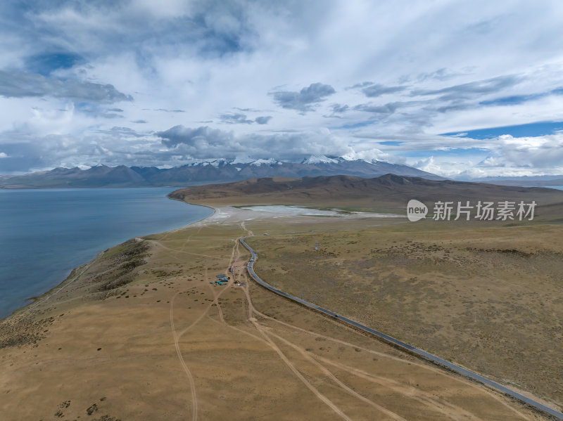 西藏阿里地区纳木那尼峰河道高空航拍