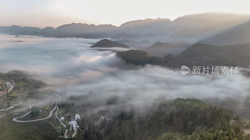 “睡佛”山下  风光旖旎