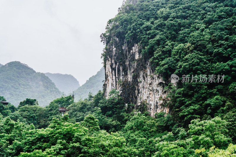 安顺龙宫风景区