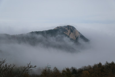 云海 山峰 山峦 山东 泰山