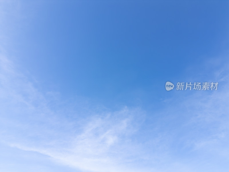 无人机高空航拍的天空