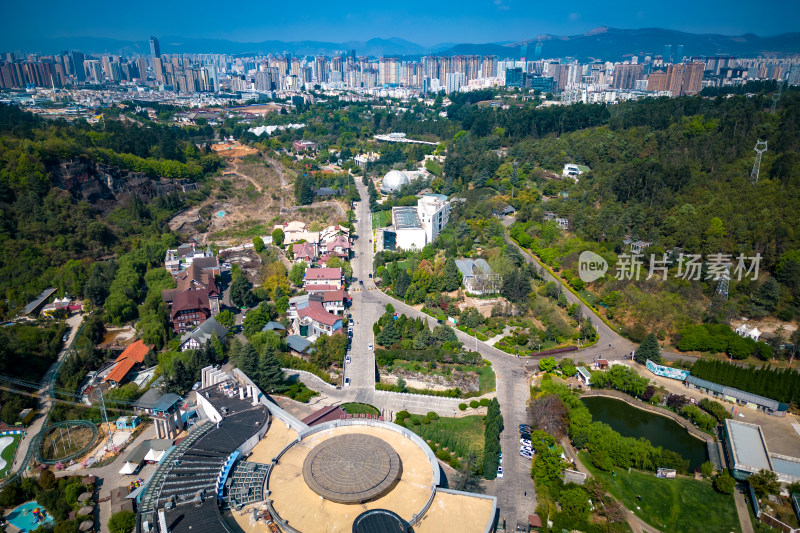 云南昆明城市风光地标建筑航拍图