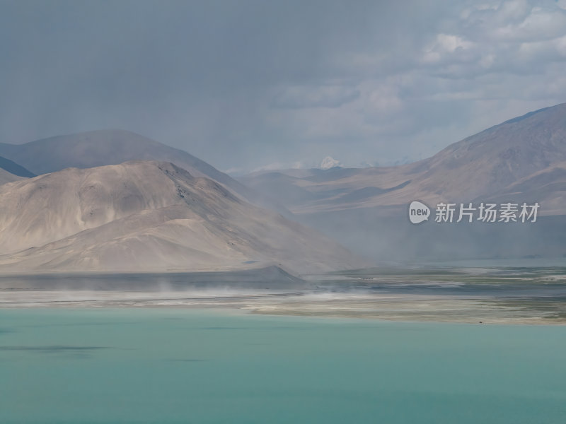 新疆喀什阿克陶塔县白沙湖喀喇昆仑山脉航拍