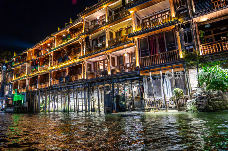 中国湖南湘西凤凰古城夜景